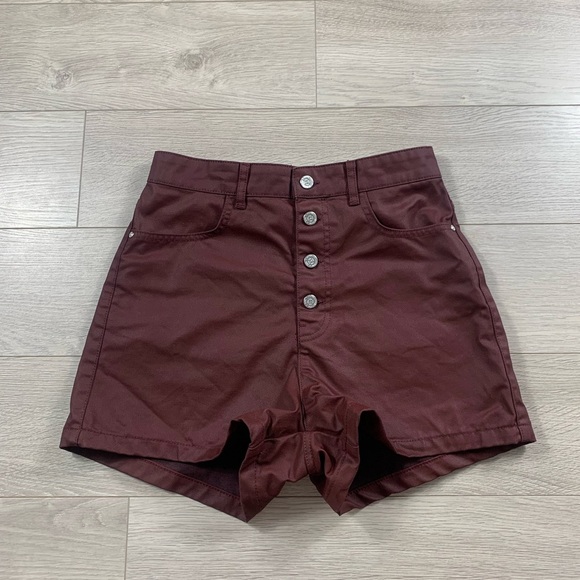 Zara Burgundy Coated Mom fit Shorts - Picture 4 of 12